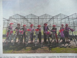 Glazenstadladies in het AD 14-8-15 004